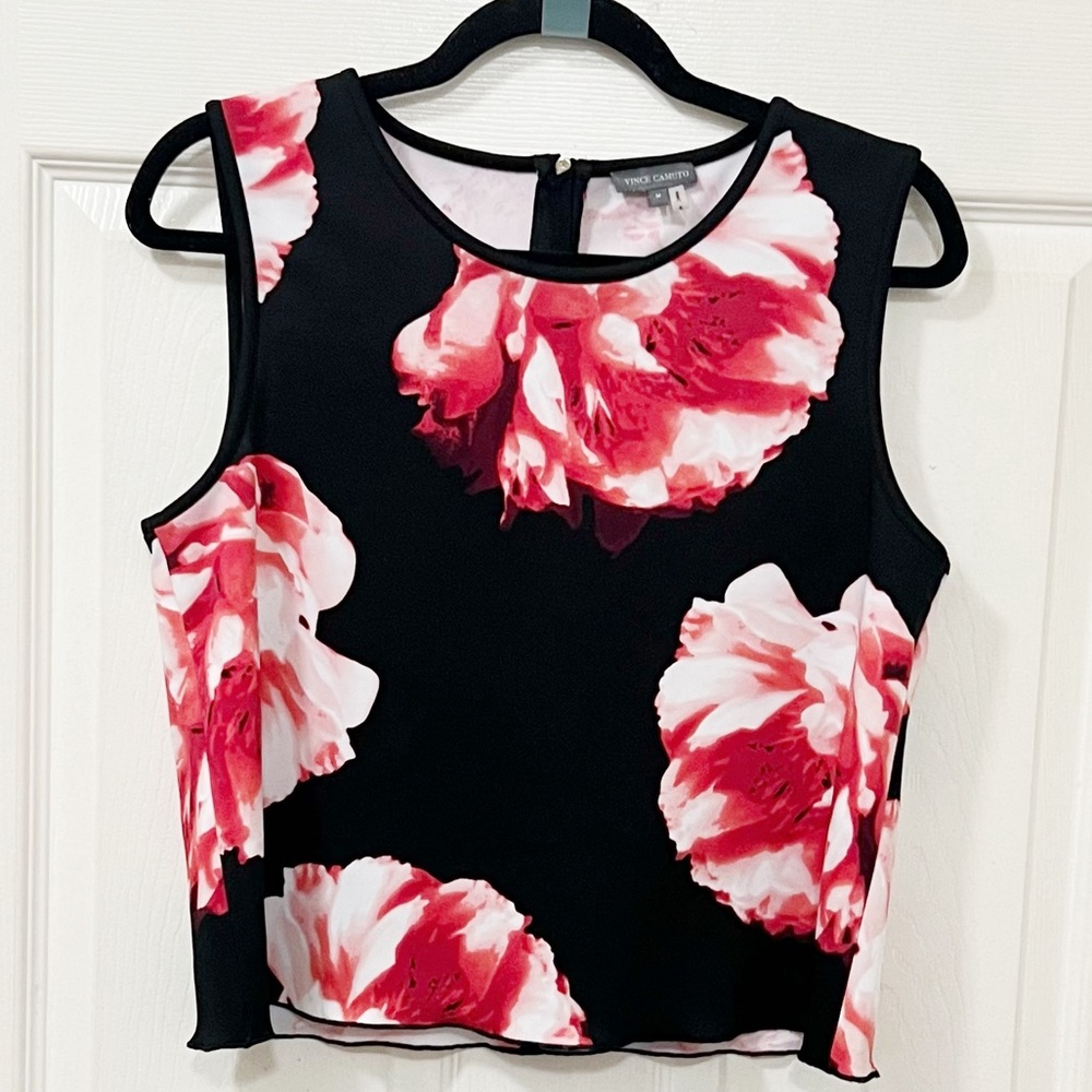VINCE CAMUTO TOP SUNRISE MEDIUM FLORAL TOP SPANDEX